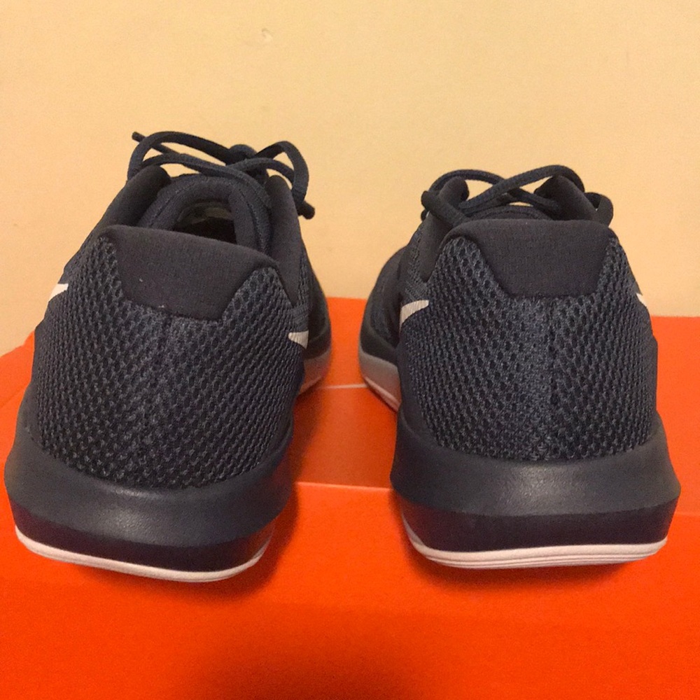 NEW✨Nike Cross Training Shoes. - Picture 4 of 6